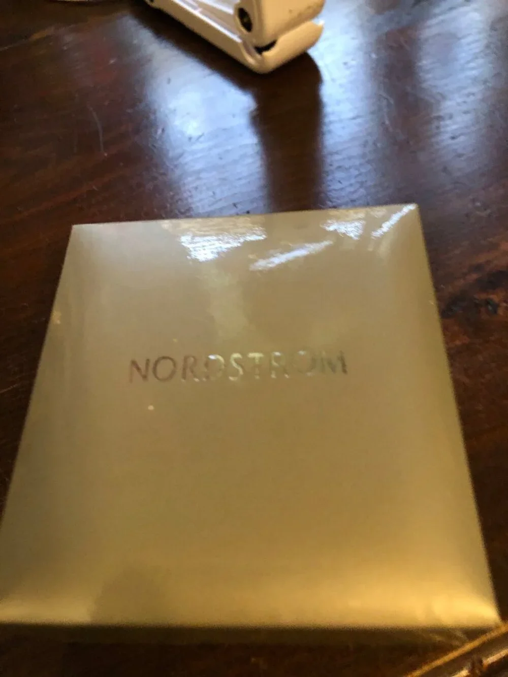 Nordstrom Halo cubic zirconia stud earrings - Picture 4 of 5